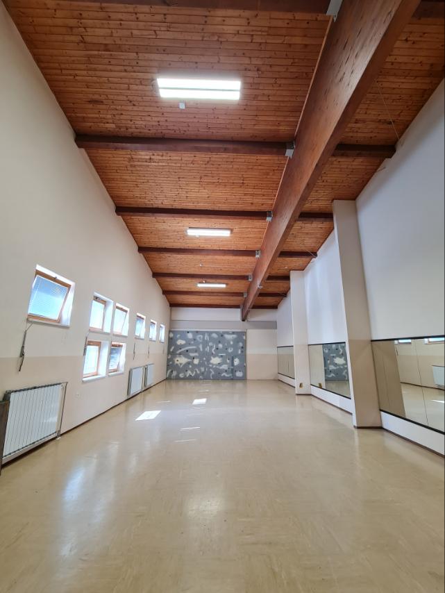 Športna razsvetljava OŠ Ormož, svetilka SLOLUKS proti bleščanju