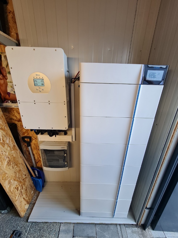 Samooskrbna sončna elektrarna